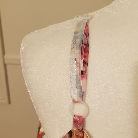 INC International Concepts cold shoulder blouse - Picture 5 of 10